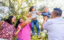 Imagen referencial de una familia.