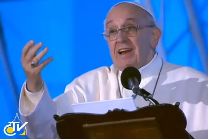 Papa Francisco a jóvenes: ¡Jesús ofrece algo más grande que la Copa del Mundo!