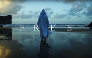 Captura de pantalla del tráiler de la película Libres Crédito: Youtube de Fathom Events