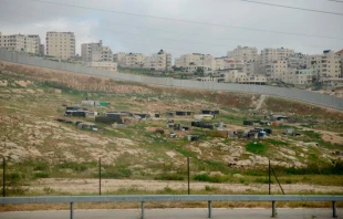Fontera entre Palestina e Israel. Crédito: AntonMislawsky/Shutterstock