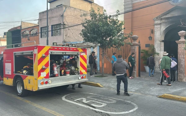 Incendio en la rectoría de la Sagrada Familia. Crédito: Protección Civil Michoacán