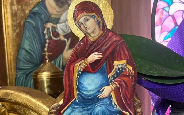 Imagen de la Virgen María embarazada. Crédito: Paula en el Bosque