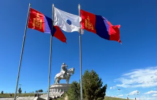 Estatua ecuestre de Gengis Kan en Mongolia Crédito: ACN