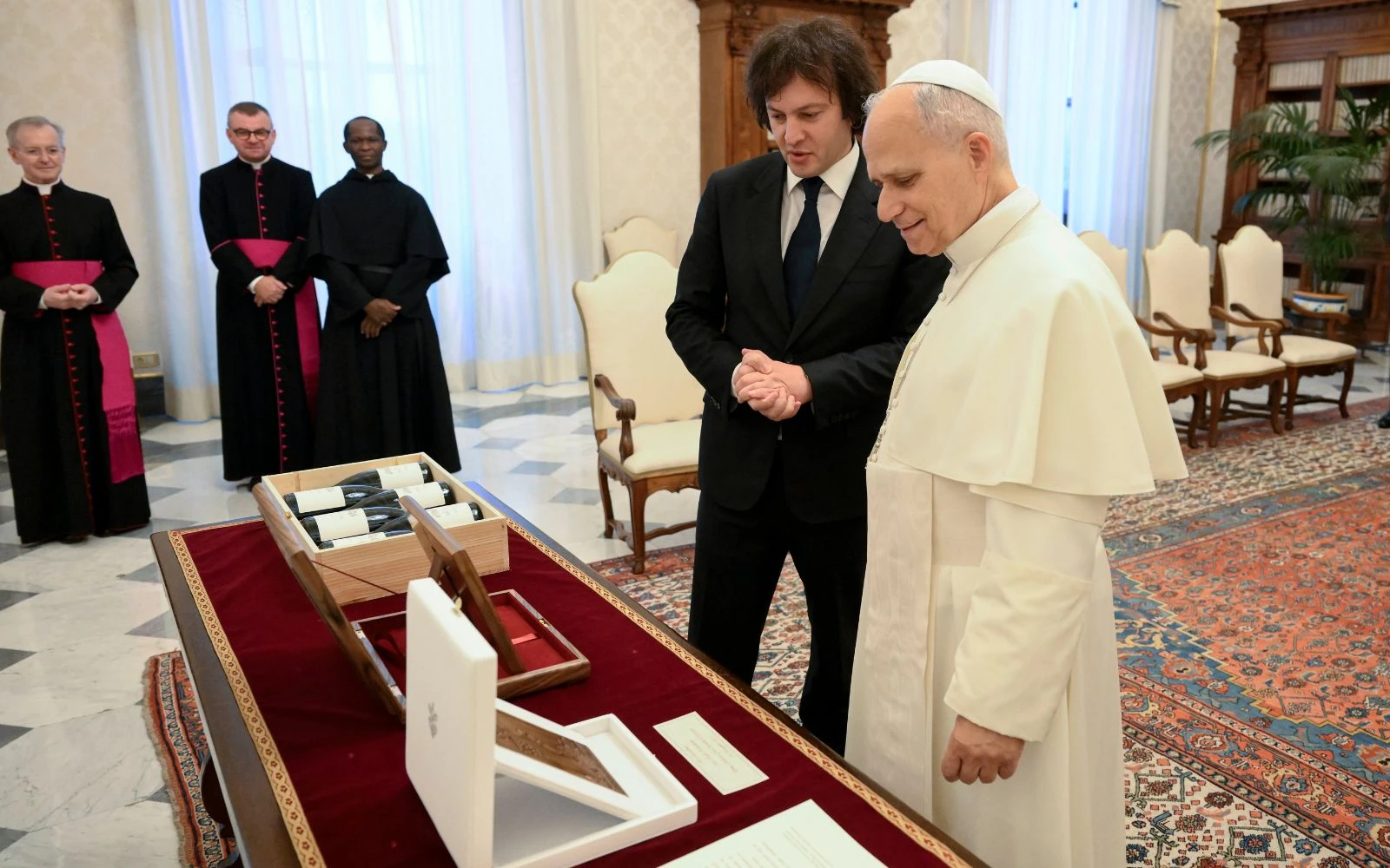 El Papa León XIV recibió el lunes al primer ministro de Georgia, que lo invita oficialmente a visitar el país?w=200&h=150
