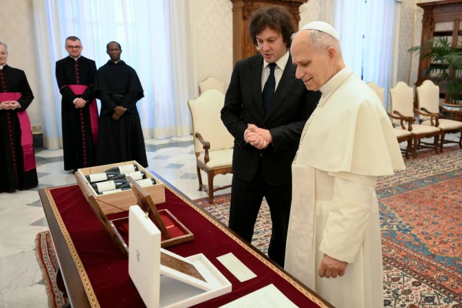 El Papa León XIV recibe al primer ministro de Georgia, que lo invita oficialmente a visitar el país