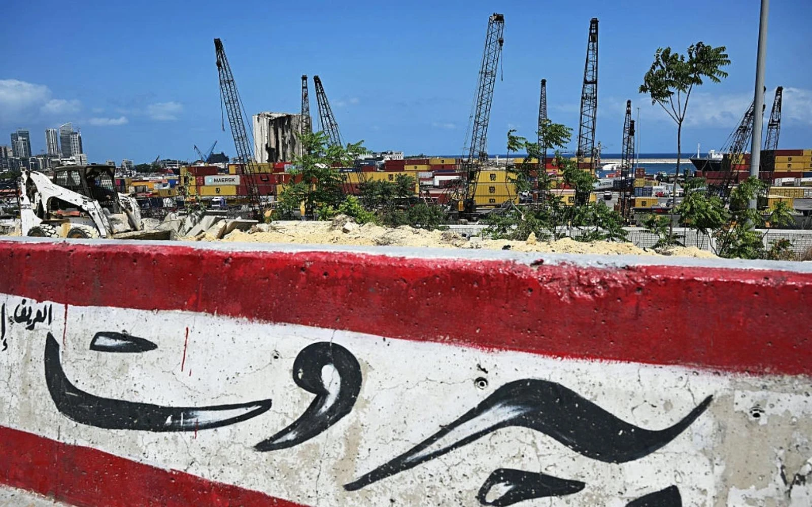 Una imagen muestra una vista de los silos destruidos del puerto de Beirut el 1 de agosto de 2025, mientras el Líbano se preparaba para conmemorar el quinto aniversario de la explosión del puerto del 4 de agosto de 2020, que dejó más de 250 muertos y miles de heridos.?w=200&h=150
