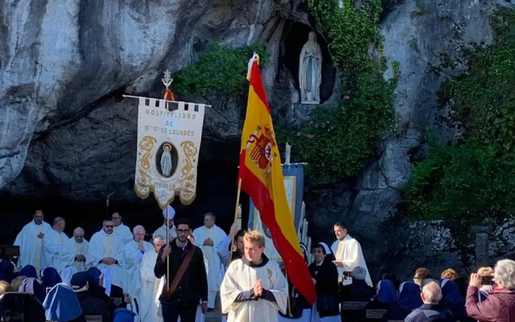 La Hospitalidad de Lourdes de Madrid en la gruta de Massabielle (Francia).?w=200&h=150