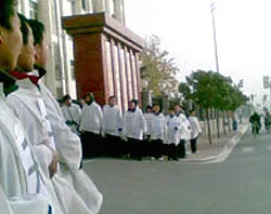 La protesta pacífica de los seminaristas (foto UCAnews)?w=200&h=150
