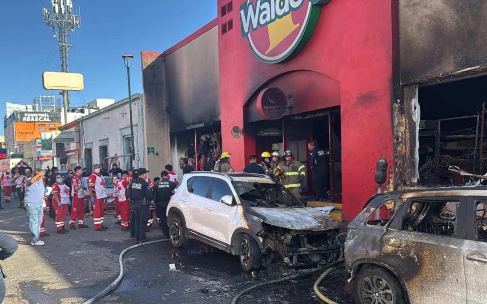 Tienda de descuentos que se incendió en el centro de Hermosillo.?w=200&h=150
