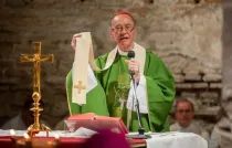 El Cardenal Humes celebra la Misa en Santa Domitila antes de firmar el "Pacto de las catacumbas para la casa común".