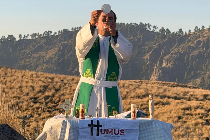 Realizan Misas en las montañas más altas de México