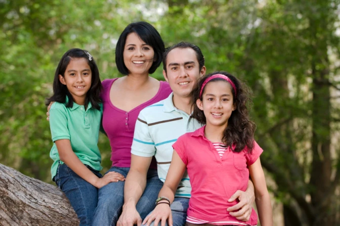 Revista Misión concede premios por promoción de valores familiares en la sociedad