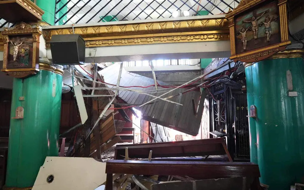 Colapsa el segundo piso de la Iglesia San Pedro Apóstol en San José del Monte en Filipinas.?w=200&h=150