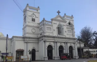Iglesia de San Antonio en Colombo, uno de los templos atacados en la masacre de Pascua de 2019 en Sri Lanka, en la que fueron asesinados en total 171 católicos que podrían ser reconocidos como mártires. Crédito: AntanO CC BY-SA 4.0 DEED