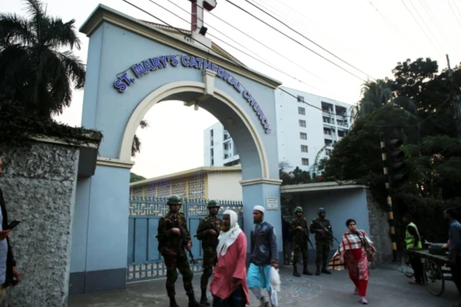 Catedral de Santa María en Daca