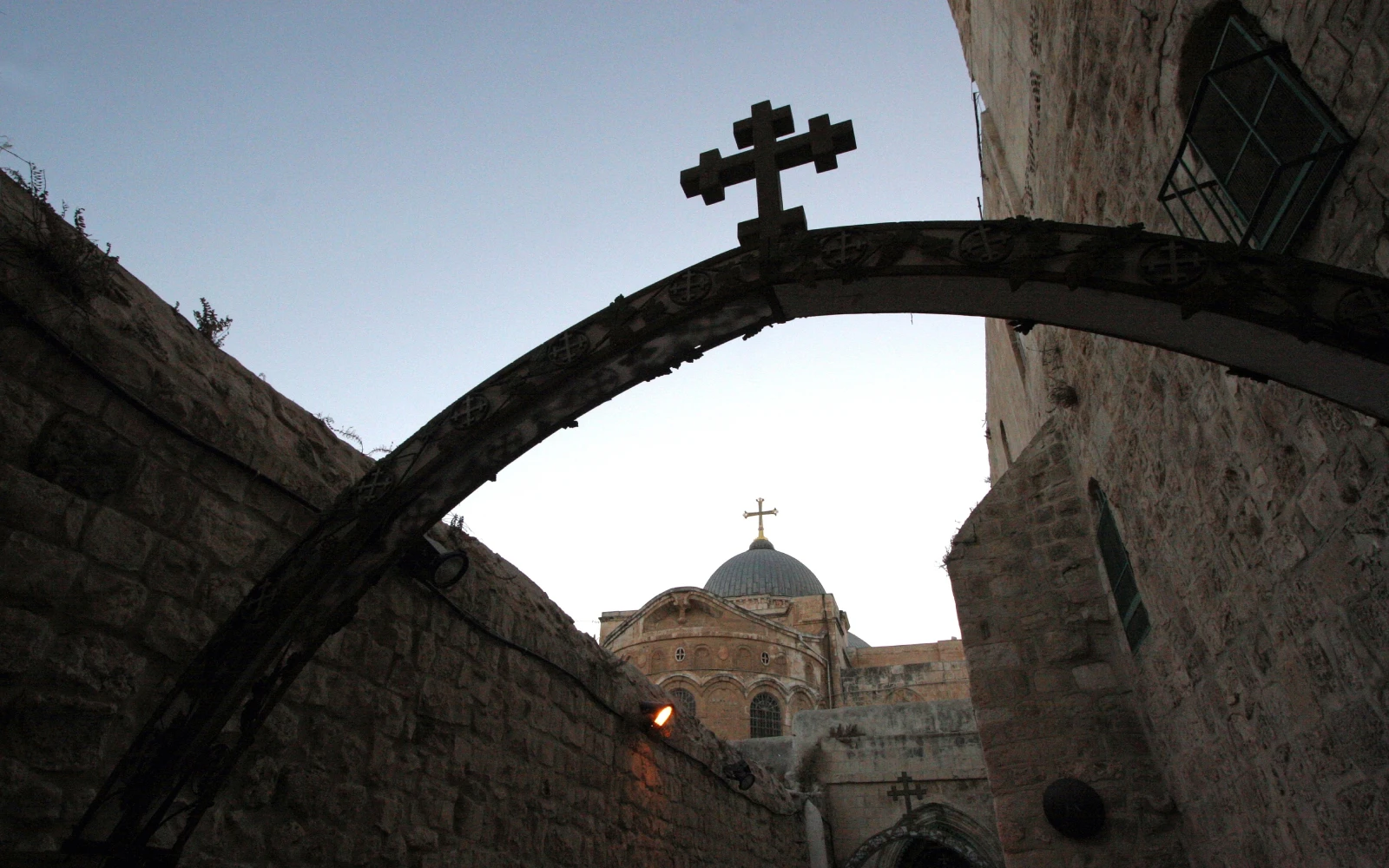 Iglesia del Santo Sepulcro en Jerusalén, lugar de la crucifixión y tumba de Jesucristo, Israel?w=200&h=150