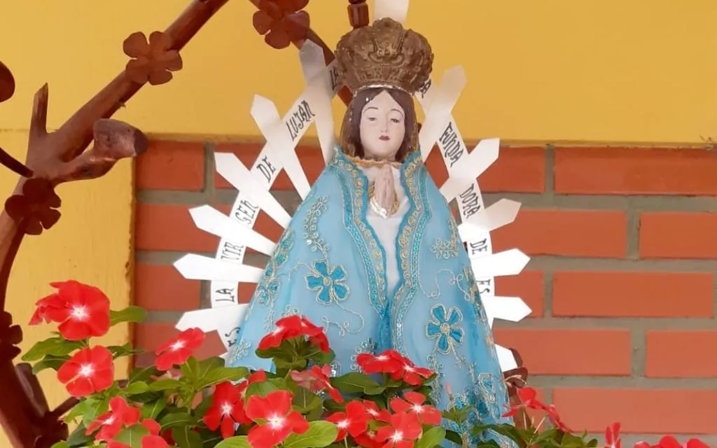 Imagen de la Virgen de Luján del colegio?w=200&h=150