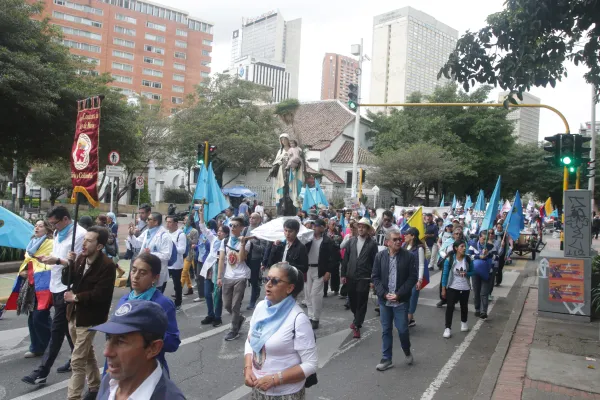 Al igual que en otras ciudades de Colombia, en Bogotá los activistas provida salieron a las calles para exigir el fin del aborto. Crédito: Eduardo Berdejo (ACI)