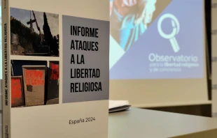 Portada del Informe de ataques a la Libertad Religiosa en España 2024 del OLRC. Crédito: Nicolás de Cárdenas / ACI Prensa.