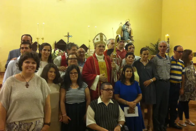 Arzobispo de Valencia confirma 14 jóvenes con discapacidad intelectual