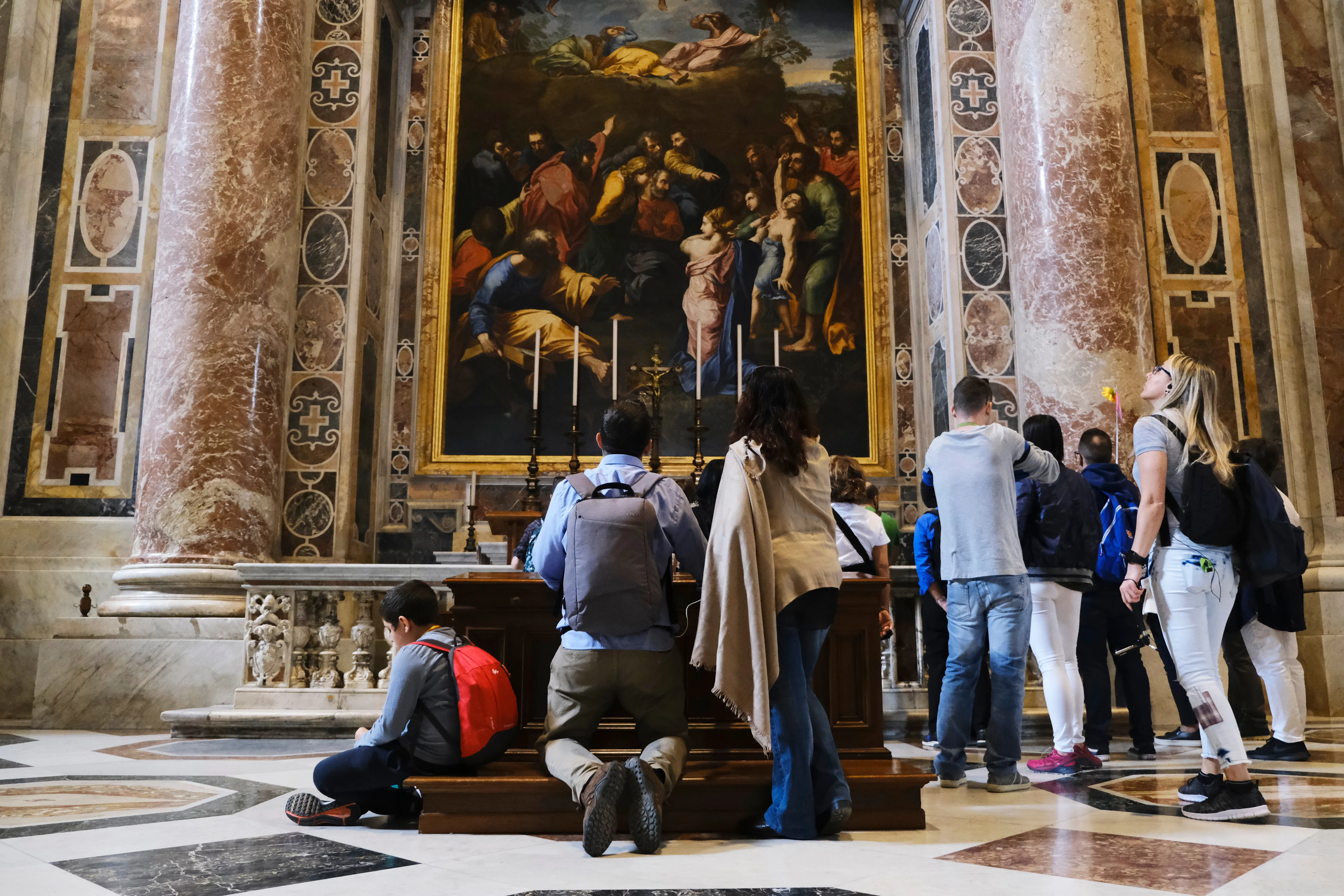 Vista interior de la Basílica de San Pedro en la Ciudad del Vaticano el 27 de abril de 2019.?w=200&h=150