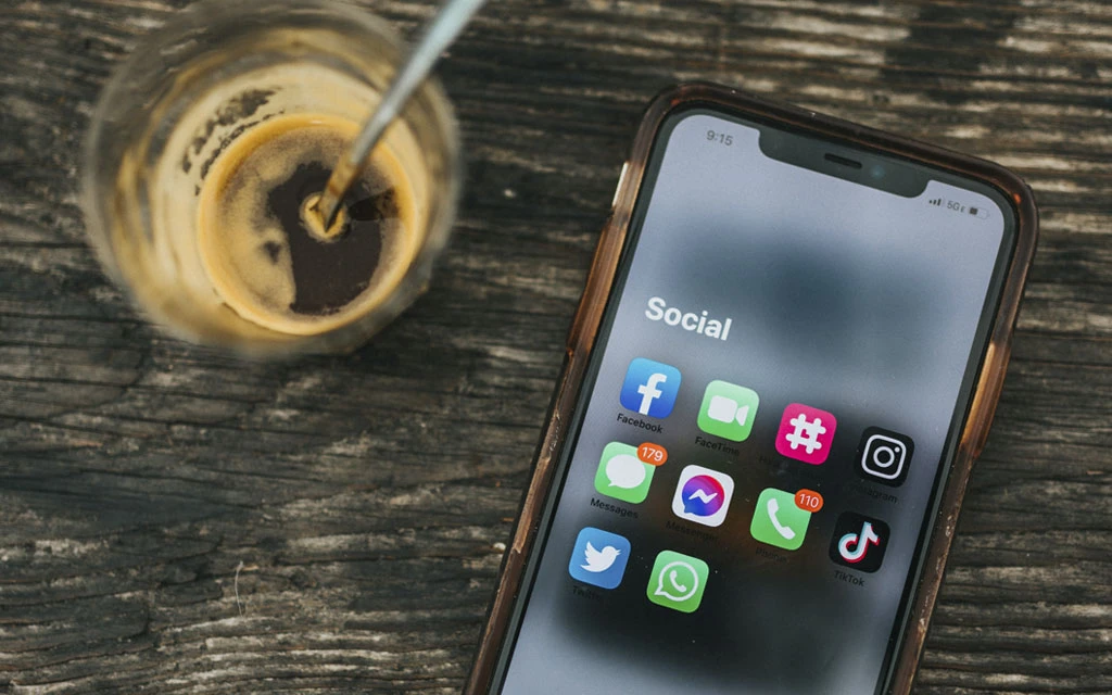 Juan Pablo II, Benedicto XVI y el Papa Francisco ofrecen 3 claves para el uso de Internet?w=200&h=150