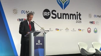 El copresidente de la Cumbre Internacional sobre Libertad Religiosa (IRF, por sus siglas en inglés) Sam Brownback se dirige a los asistentes en el evento anual el 2 de febrero de 2026, en Washington, D.C. (Estados Unidos).