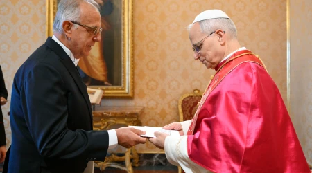 Iván Velásquez Gómez y el Papa León XIV