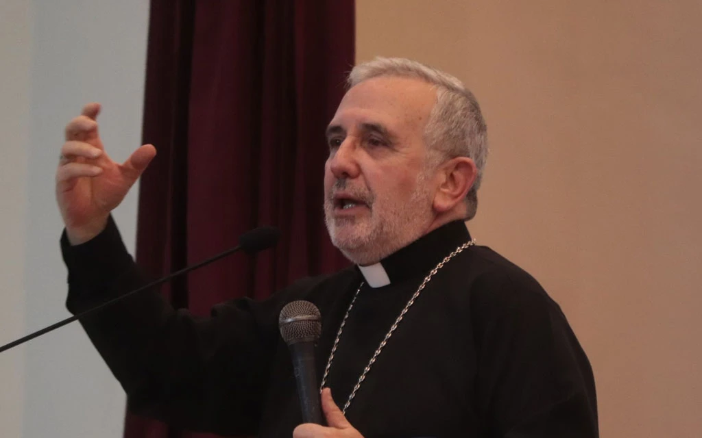 Mons. Javier del Río Alba, Arzobispo de Arequipa, ha recibido la Medalla de Oro del Congreso de la República del Perú.?w=200&h=150