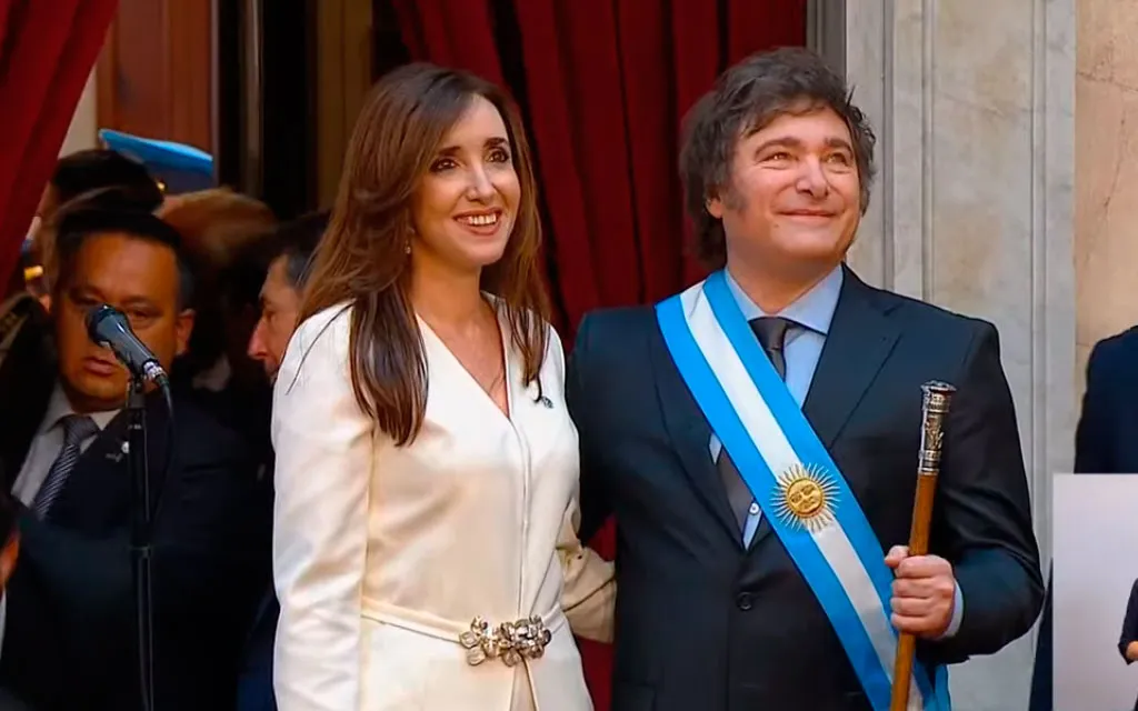 Victoria Villarruel y Javier Milei, vicepresidente y presidente de Argentina, tras prestar juramento en el Congreso.?w=200&h=150