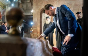 El vicepresidente de Estados Unidos, JD Vance, visita la Basílica del Santo Sepulcro en la Ciudad Vieja de Jerusalén el jueves, 23 de octubre de 2025. Crédito: Nathan HOWARD / POOL / AFP / Getty Images.