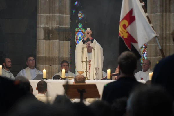 "Testimoniar la fuerza recibida en Vézelay". Crédito: Jean Drouet