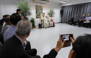 Encuentro privado del Papa con jesuitas durante su primer día en Singapur Crédito: Vatican Media
