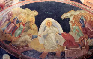 ¿Por qué el Credo dice que Jesús descendió a los infiernos después de morir crucificado? Crédito: Fresco en una iglesia en Estambul, Flickr Jim Forest CC BY-NC-ND 2.0 DEED