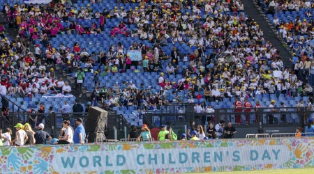 Polémica por travesti y una Papa mujer en la primera Jornada Mundial de los Niños 31052024
