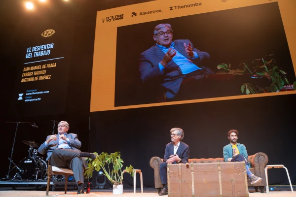 El filósofo Fabrice Hadjadj, el economista Antonini de Jiménez y el escritor Juan Manuel de Prada reflexionaron sobre el valor del trabajo. Crédito: It's Time to think