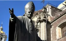 Escultura de San Juan Pablo II