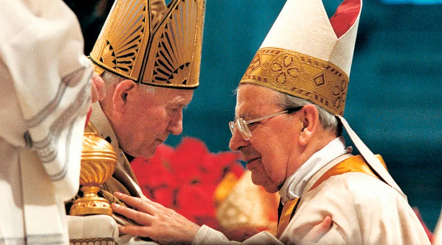 Papa Francisco sobre Beato Álvaro del Portillo: Latía en su corazón el afán de llevar la Buena Nueva a todos