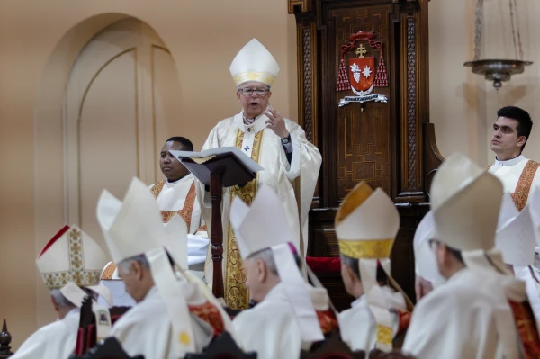 El Cardenal Luis José Rueda afirmó que las dos fuentes de la alegría de ser sacerdotes es la amistad con Cristo y el “ser instrumento del perdón y de ser perdonados en la confesión”. Crédito: Eduardo Berdejo / EWTN.