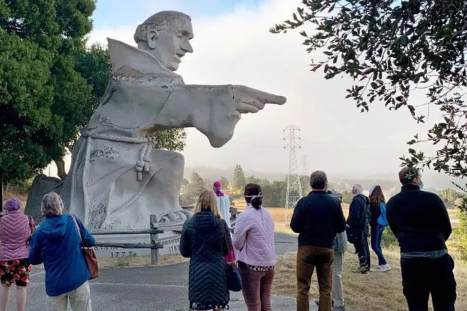 Vigilia por San Junípero Serra