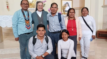 Juwà Bosco con su familia en la Casa Generalicia de las Hijas de María Auxiliadora en Roma.