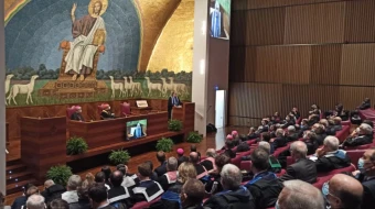 La Pontificia Universidad Lateranense es conocida como la "Universidad del Papa" debido a su estrecho vínculo con la Santa Sede y su rol en la formación de líderes de la Iglesia