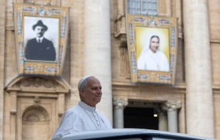 El Papa León XIV, antes de la catequesis en la Audiencia General. Crédito: Daniel Ibañez/ EWTN News.