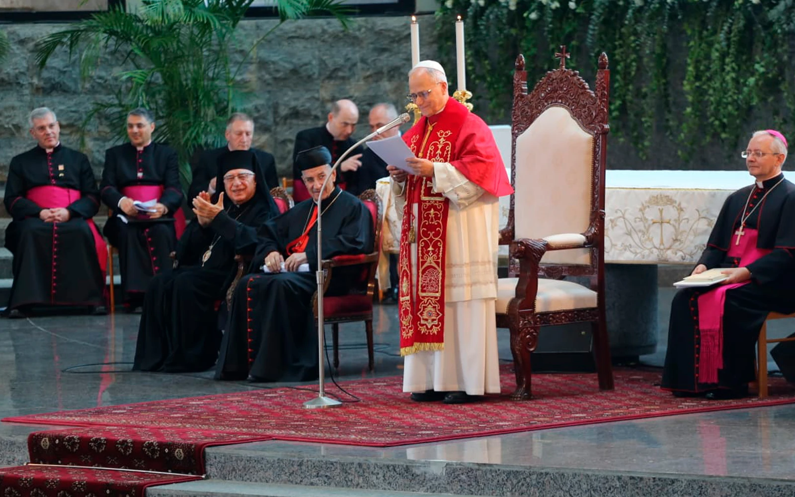 El Papa León XIV pronuncia su discurso en el encuentro que tuvo con los obispos, sacerdotes y consagrados del Líbano.?w=200&h=150