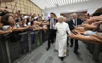 La revista Time nombró al Papa León XIV (en la foto en el Aula Pablo VI) como uno de los 100 pensadores más influyentes en materia de inteligencia artificial el 28 de agosto de 2025.