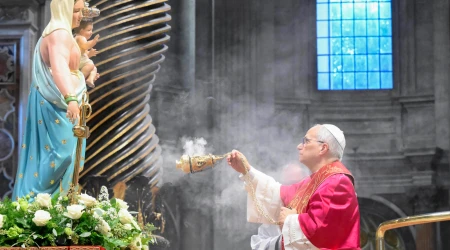 El Papa León XIV celebra la vigilia de oración por el Jubileo de la Consolación.