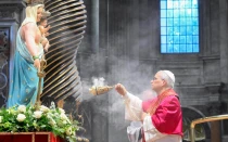 El Papa León XIV celebra la vigilia de oración por el Jubileo de la Consolación.