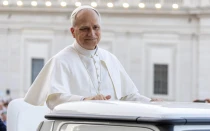 El Papa León XIV en la Vigilia de Pentecostés, el 7 de junio, en la Plaza de San Pedro del Vaticano.