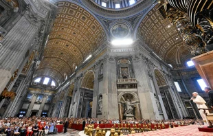 León XIV saluda a los fieles en la Audiencia General del 20 de agosto de 2025. Crédito: Vatican Media