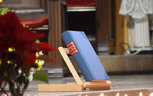 El libro de la Presentación en el Tempo, donde quedan inscritos los hijos fallecidos. Crédito: Nicolás de Cárdenas / ACI Prensa.